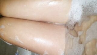 FOOT FETISH! WE BATH THE PLANTS OF MY RICH FEET! - 8 image