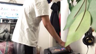 this beat makes me wanna eat pussy from a girl that just came out of the psych ward - 4 image