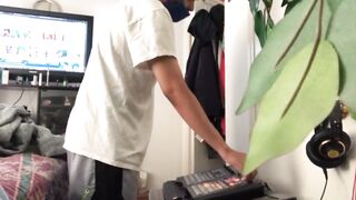 this beat makes me wanna eat pussy from a girl that just came out of the psych ward - 9 image