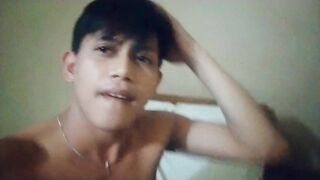 Nag hatid lang ako ng parcel pero sinubo ako - 2 image