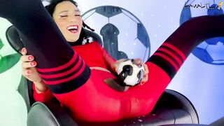 Super hot tgirl enjoys with MULTICUMSHOT ball and splashes all over!