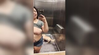 Flashing on the elevator with my pet - 6 image