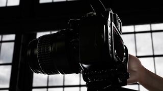 Hot Slut fucked during a phtoshoot - 2 image