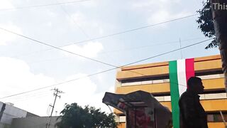 The best Up skirt, big-assed didn't wear panties, she put it up her ass/Hyperversos - 5 image