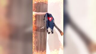 Android 18, the hot cosplay chick, is ready to show off her skills