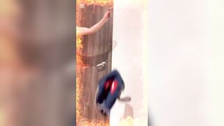 Android 18, the hot cosplay chick, is ready to show off her skills